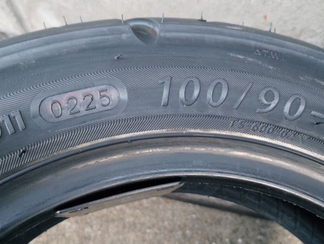 当日発送 リード90/100 アクシスZ ジョーカー50/90 前後タイヤセット