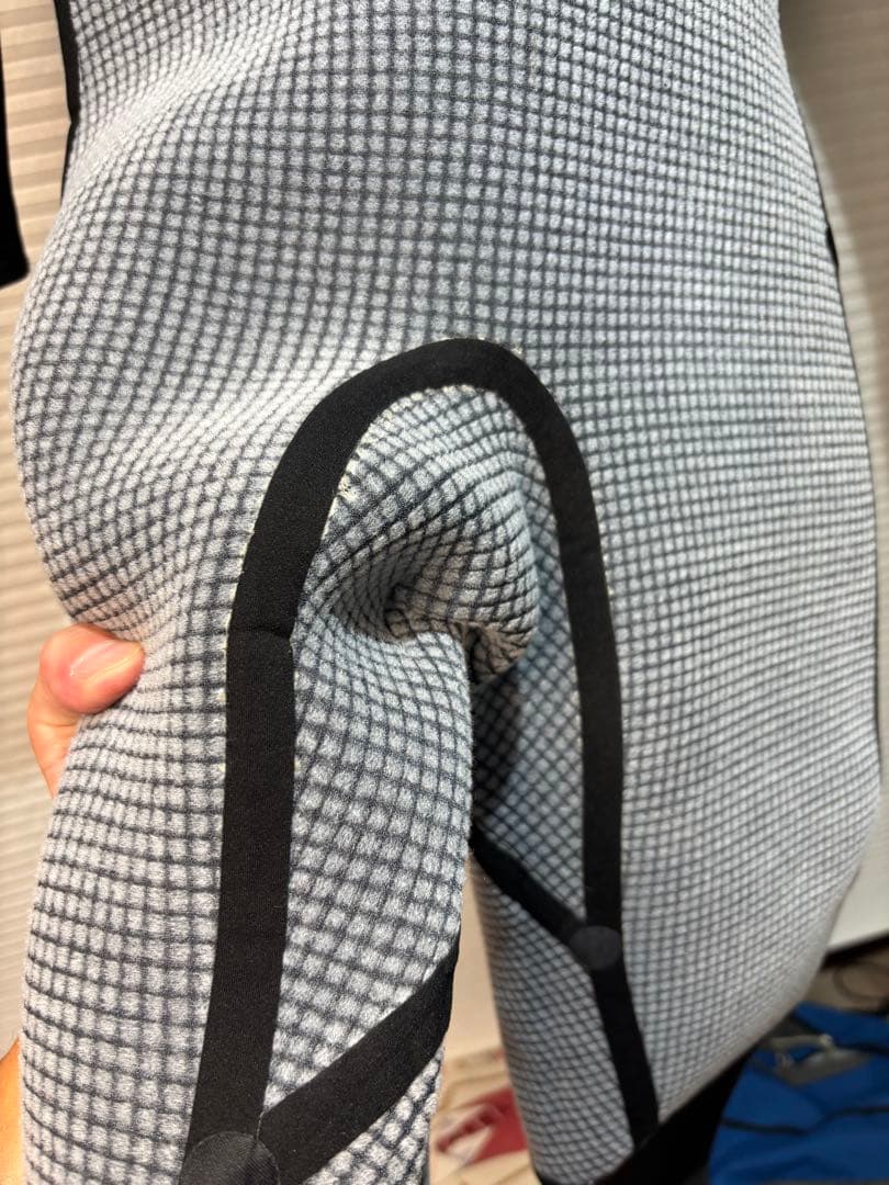 新品VOLCOM ボルコム セミドライ 5ミリフード 真冬ウェットスーツメンズL