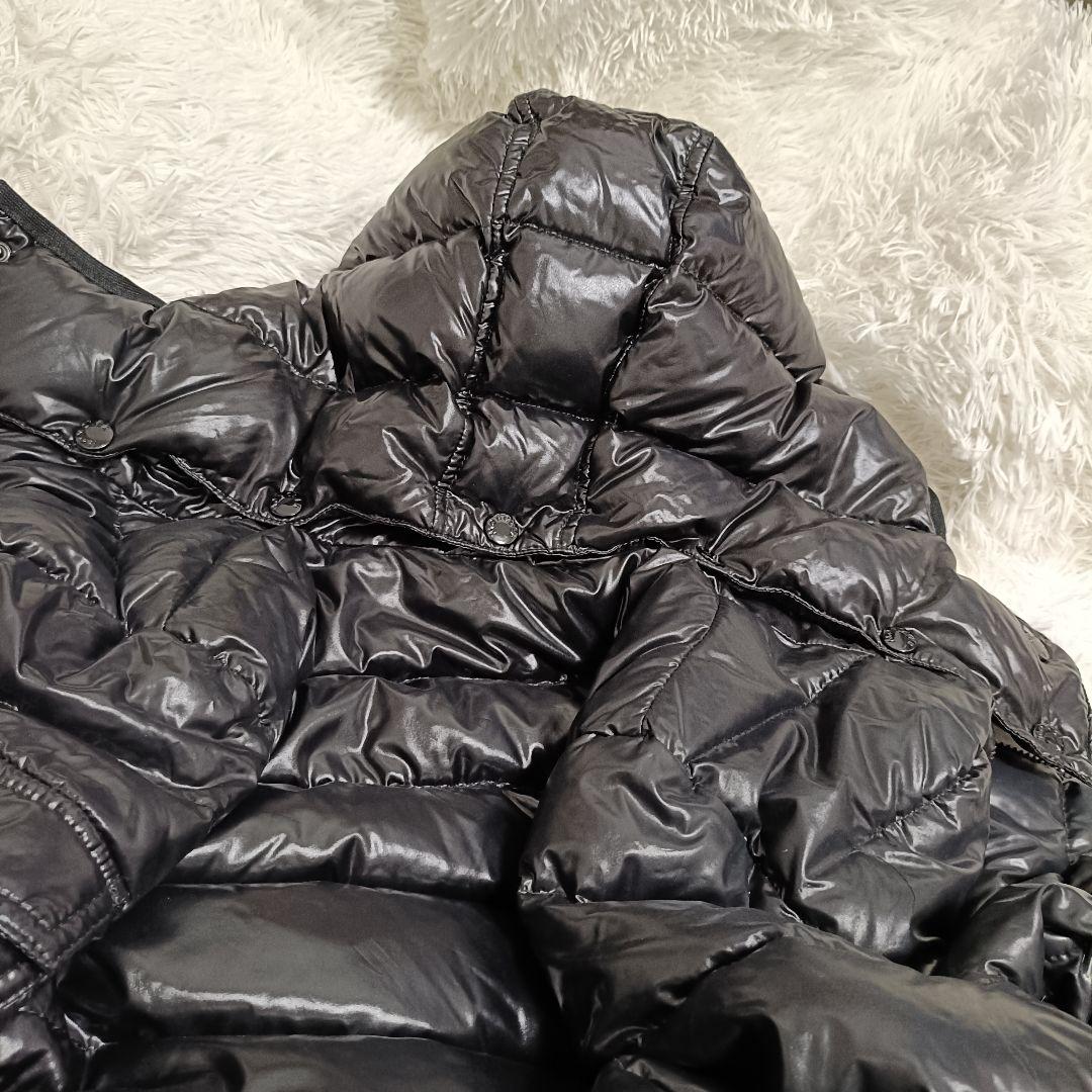 まいちゃん様　美品✨️モンクレール　MOKA サイズ2　ダウン　ブラック　 M