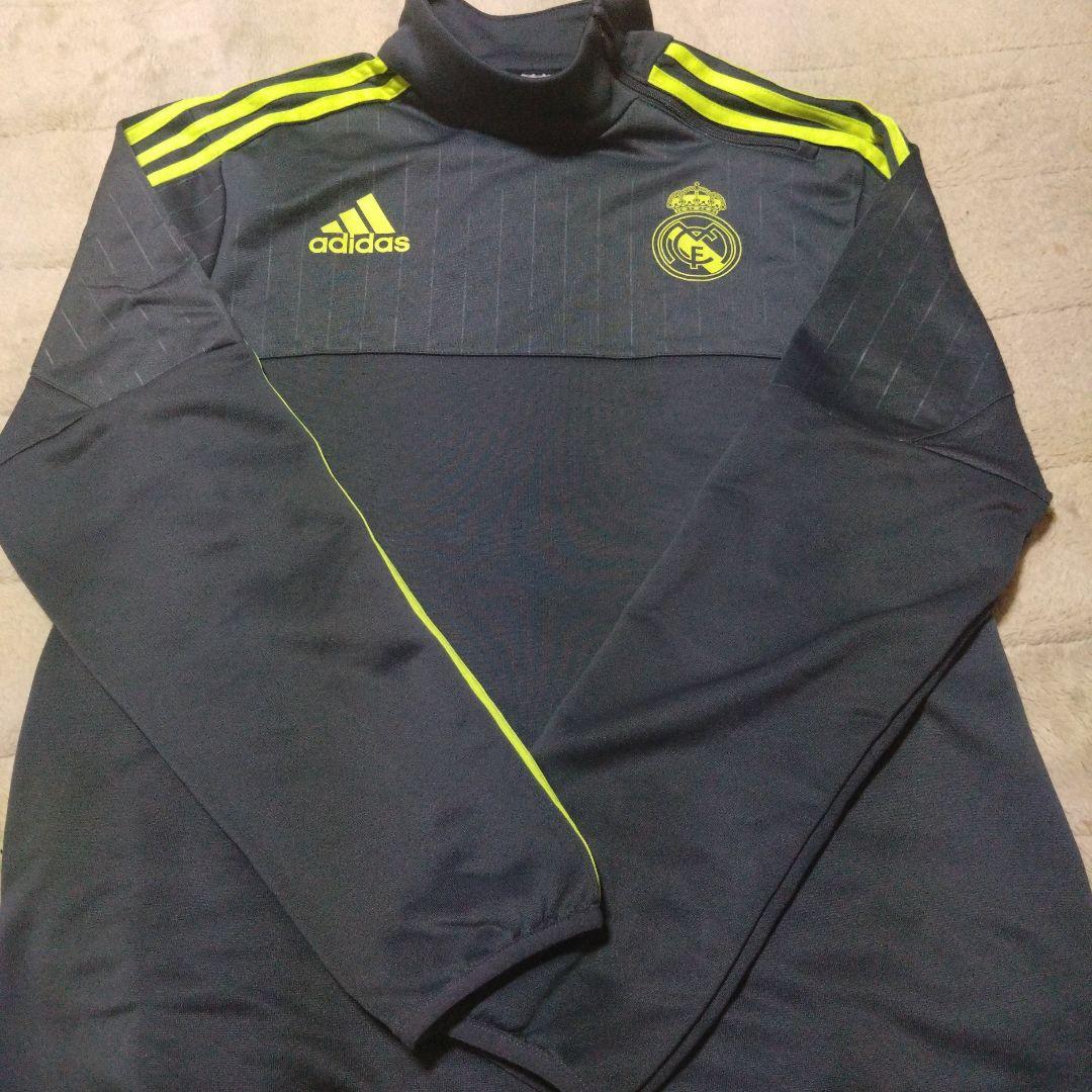 レアル・マドリード(首元に斜めファスナー、ハイネック)