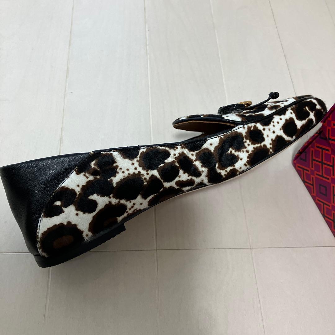 靴 T o r y B u r c h