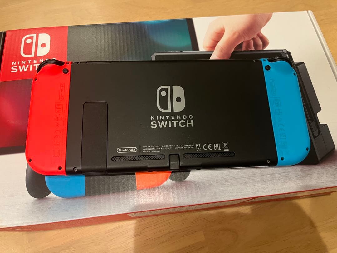 【美品】Nintendo Switch ネオンブルー/ネオンレッド 本体