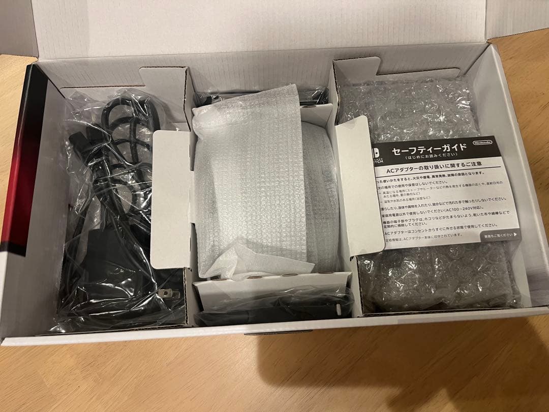 【美品】Nintendo Switch ネオンブルー/ネオンレッド 本体