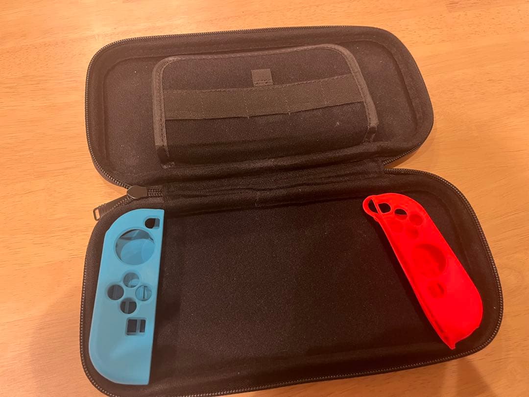 【美品】Nintendo Switch ネオンブルー/ネオンレッド 本体