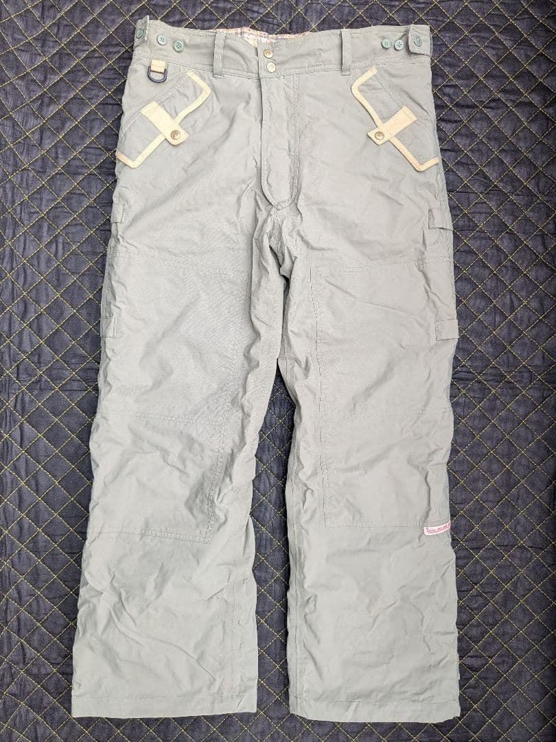 ダイワ DAIWA OUTBLAZE Lサイズ 迷彩防寒防水 フィッシングスーツ