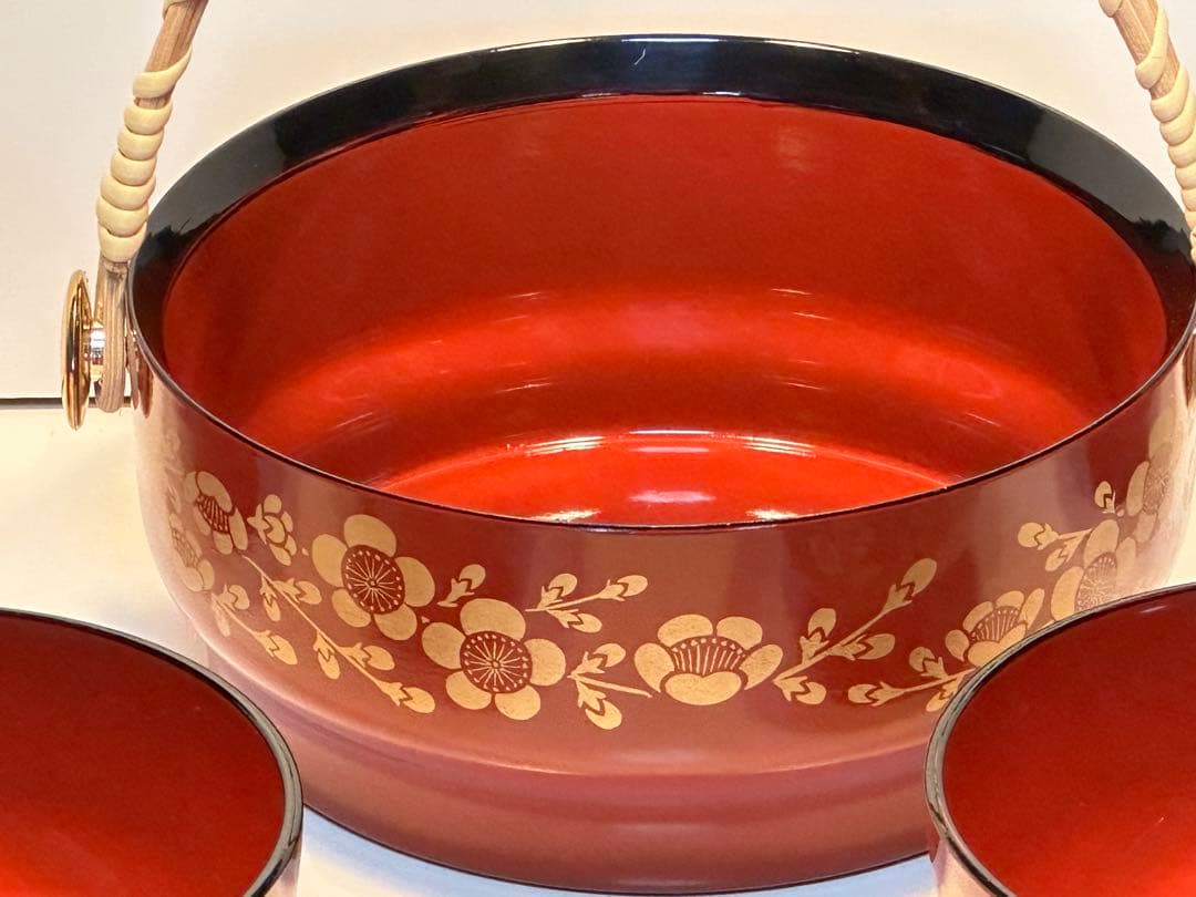 漆器セット 花柄 5つの小鉢と大鉢　新品未使用