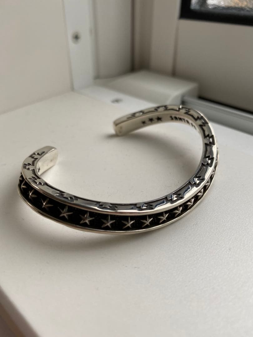 コディ・サンダーソン　ウェーブバングル