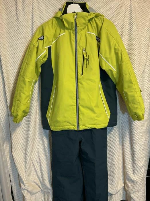 DESCENTE　キッズスキーウエア