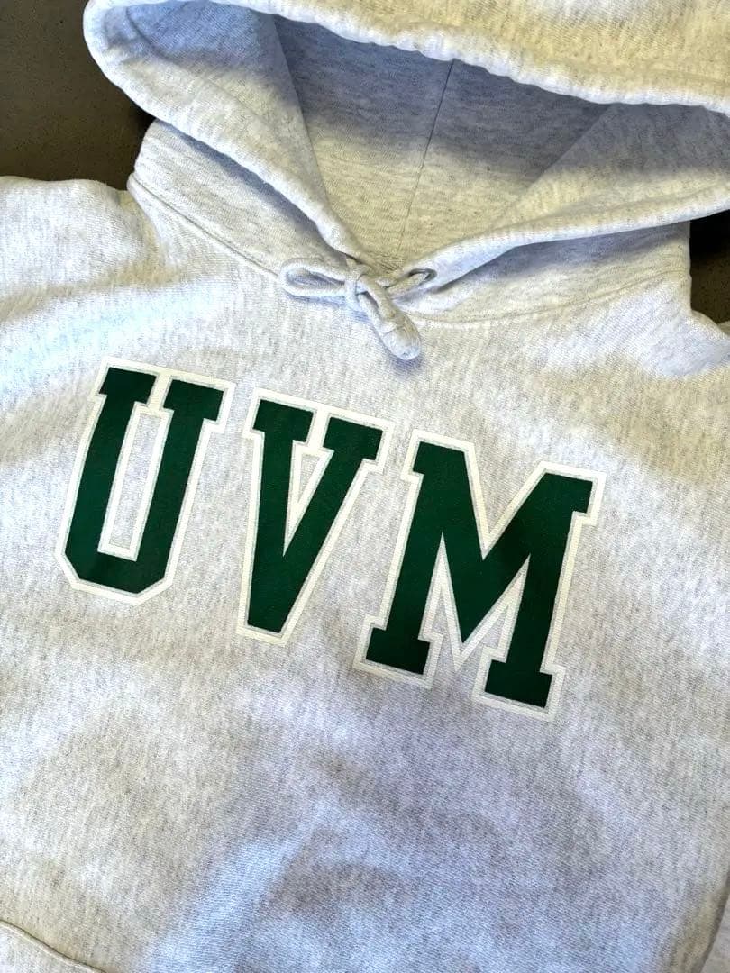 Champion US規格 UVM バーモント大学 リバースウィーブ パーカー