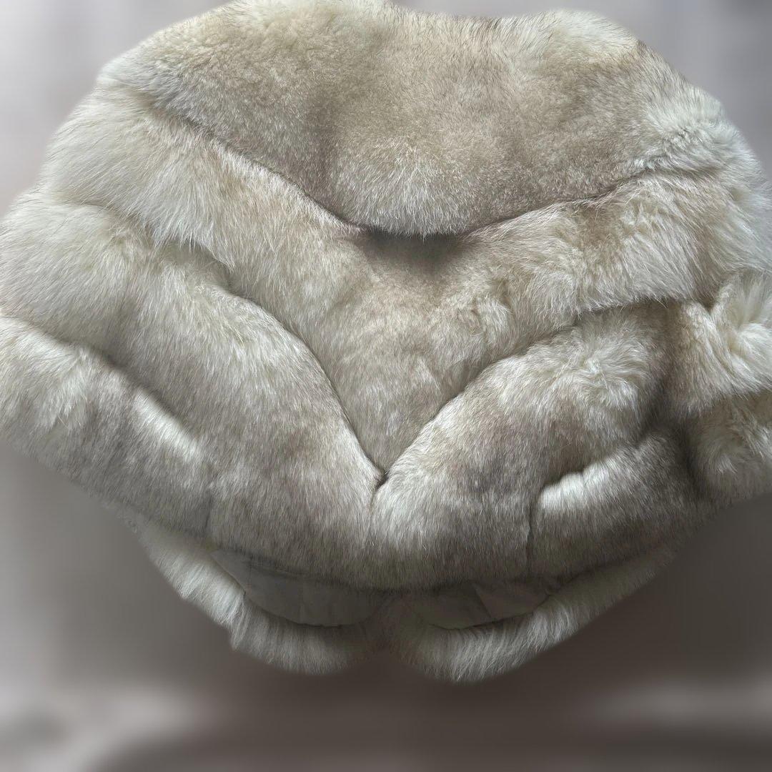 Abrahamsons ファーショール クリーム色