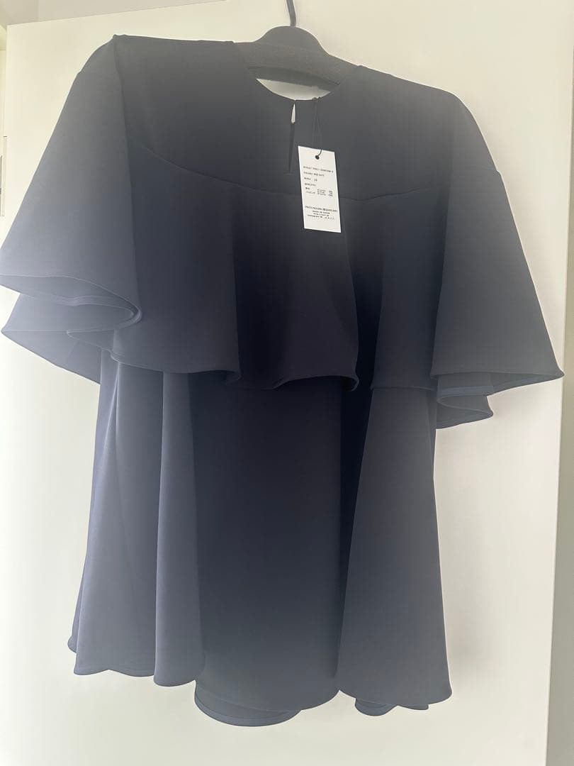 yori フリル付き半袖トップス 38 ダークネイビー　新品タグ付