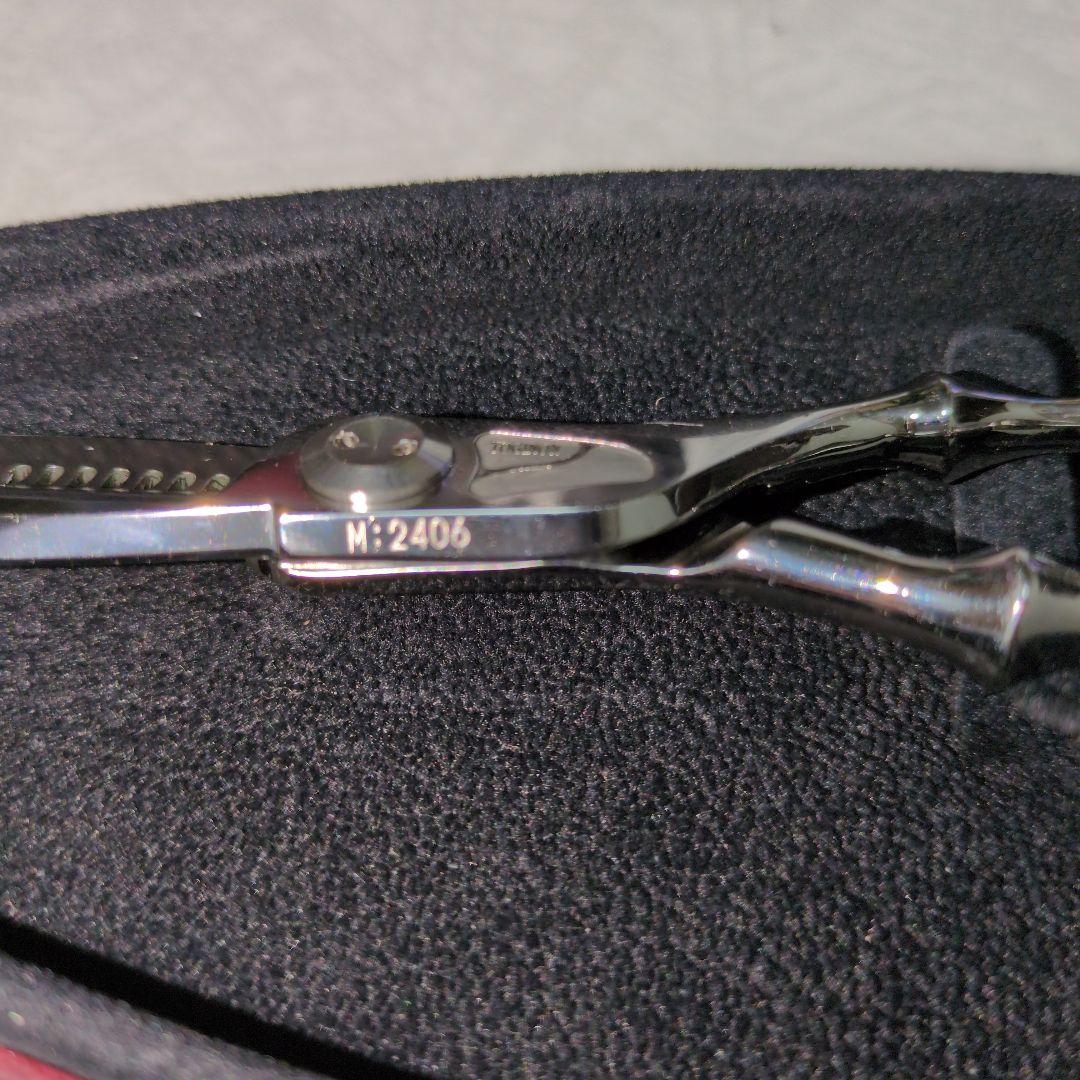 ✨美品✨トギノンダイナサウルスセニング70%6.1インチ