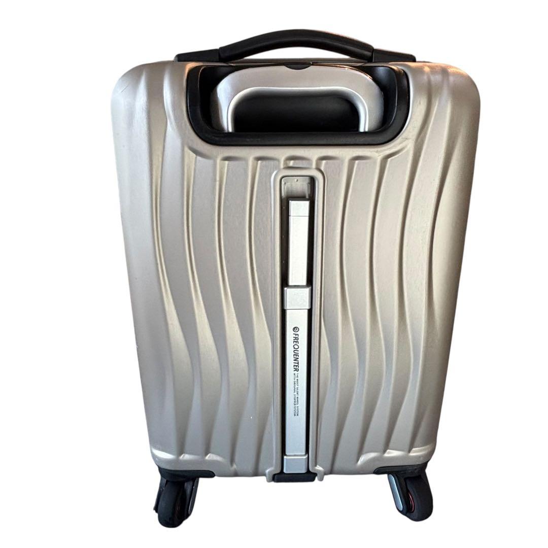 フリクエンター　スーツケース クラムアドバンス 機内持込可 34L TSAロック