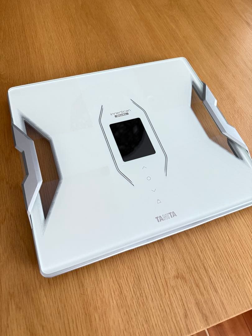 23年製 タニタ 体組成計 日本製 ホワイト RD-912 WH