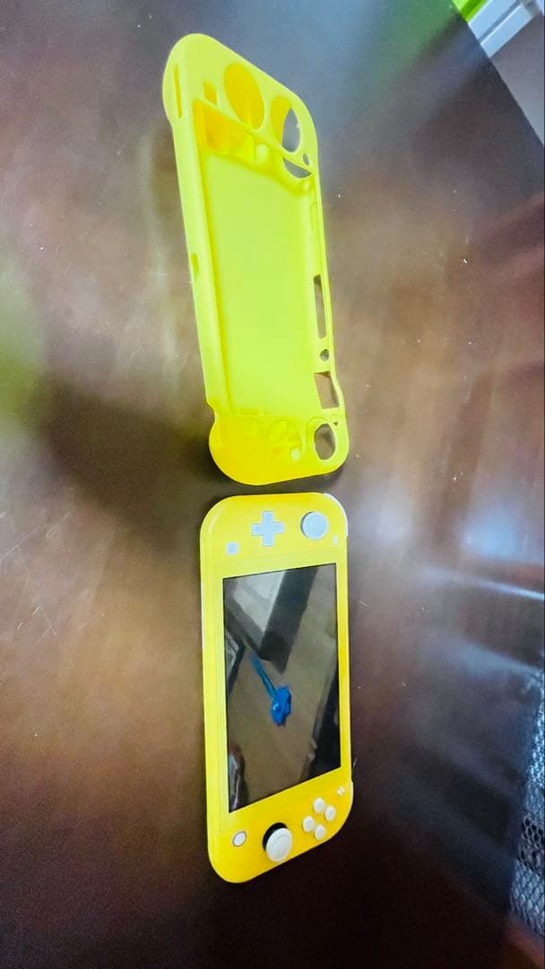 Nintendo Switch Lite イエロー 本体ジャンク