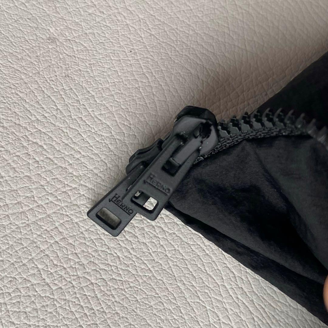 ヘルノ 袖シャーリング　スプリング　ロングコート ブラック 38　フーディ