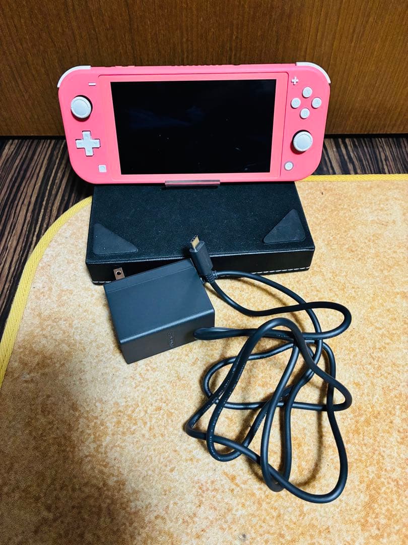 Nintendo Switch Lite コーラル ピンク 本体 動作確認済み