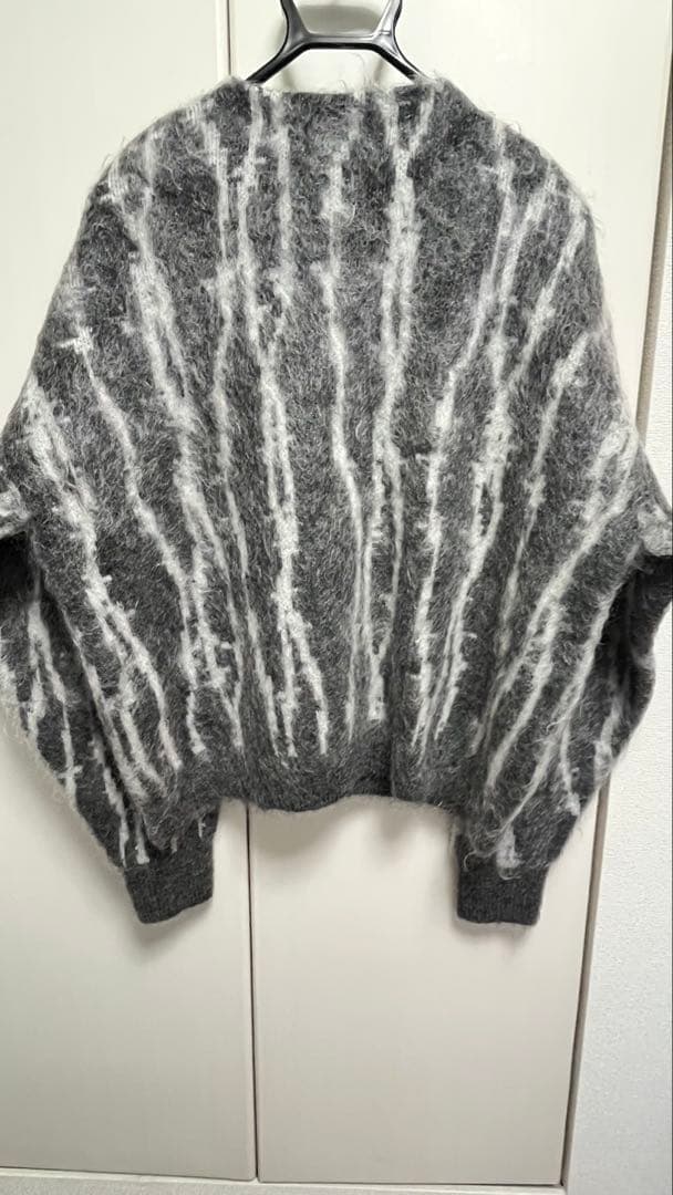 フラグスタフ ワイヤーストライプニットカーディガン