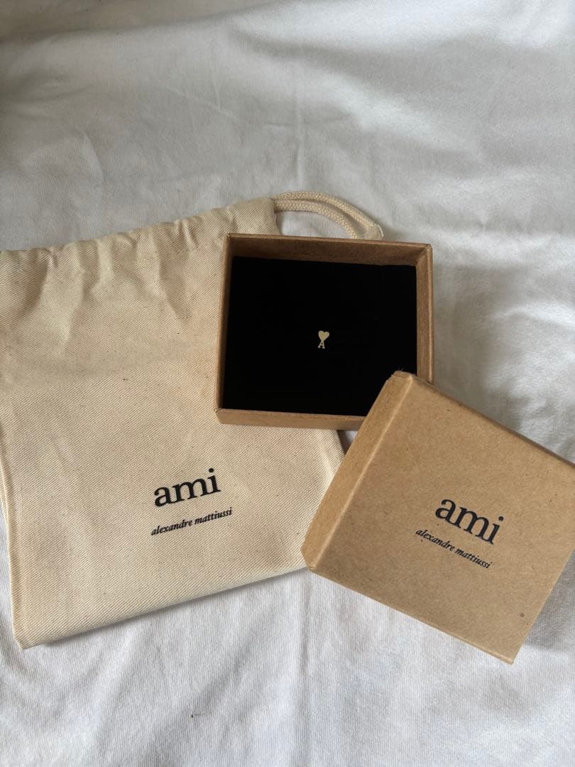 ami ハート型シルバーピアス