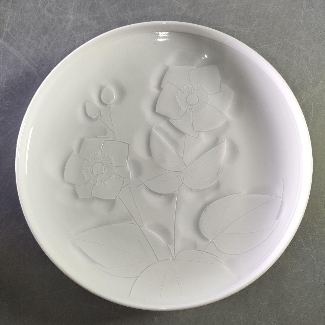 A1184-5/宮川喜吉 造/白磁彫花紋皿6客/共箱/飾皿/膾皿/懐石道具/