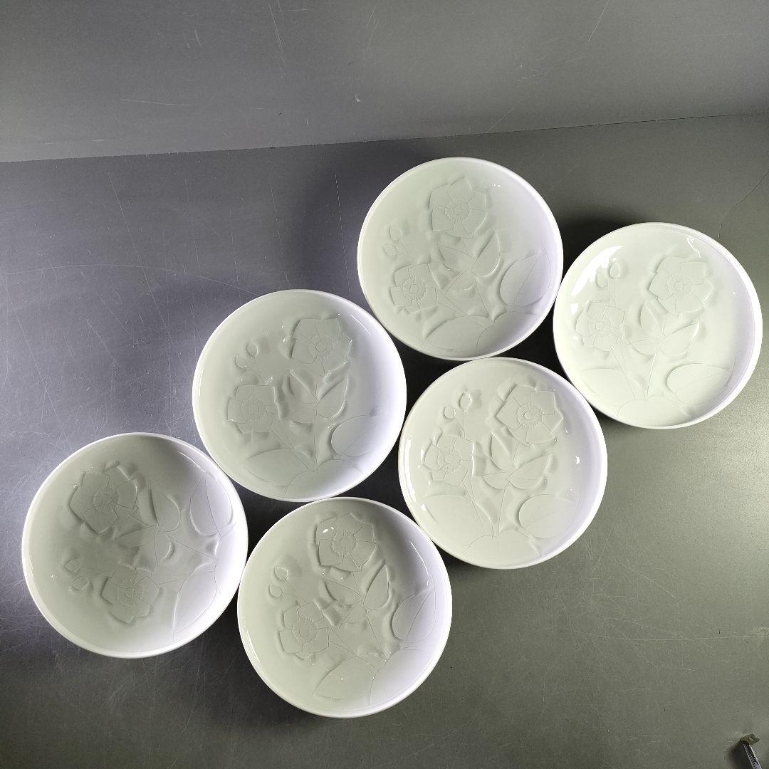 A1184-5/宮川喜吉 造/白磁彫花紋皿6客/共箱/飾皿/膾皿/懐石道具/