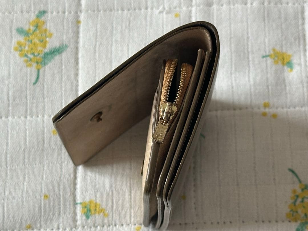 forme Short Wallet クリスペルカーフ 本革 牛革 二つ折り財布