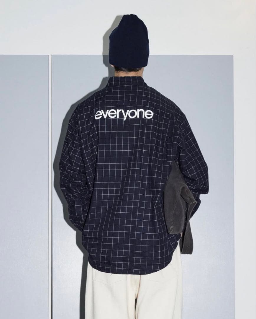 everyone back logo check button-down Ｌ