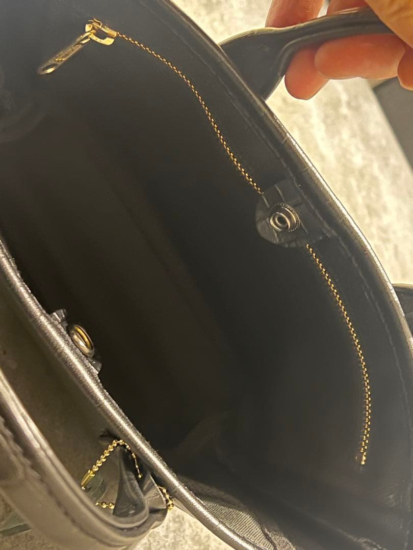 クロコダイル　クロコ型押し　牛皮　姫路産レザー　トートバッグ