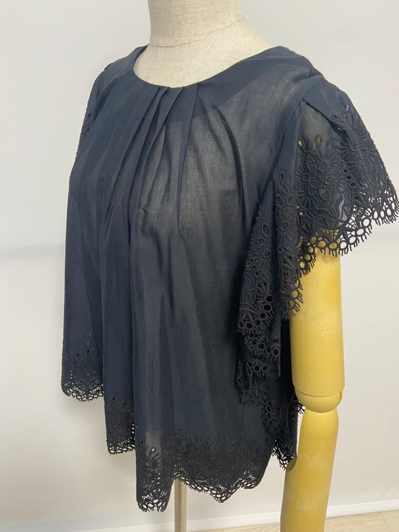 ANAYI購入　刺繍綿ブラウス　ネイビー　新品未使用タグ付き