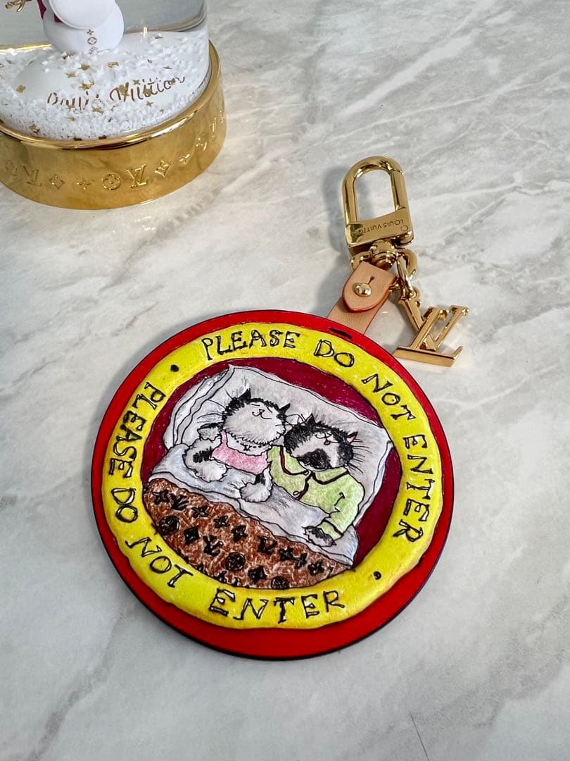 ルイ・ヴィトン キーホルダー 猫デザイン