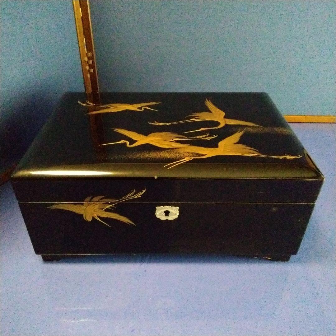 金蒔絵のオルゴール　ジュエリーケース　乙女の祈り