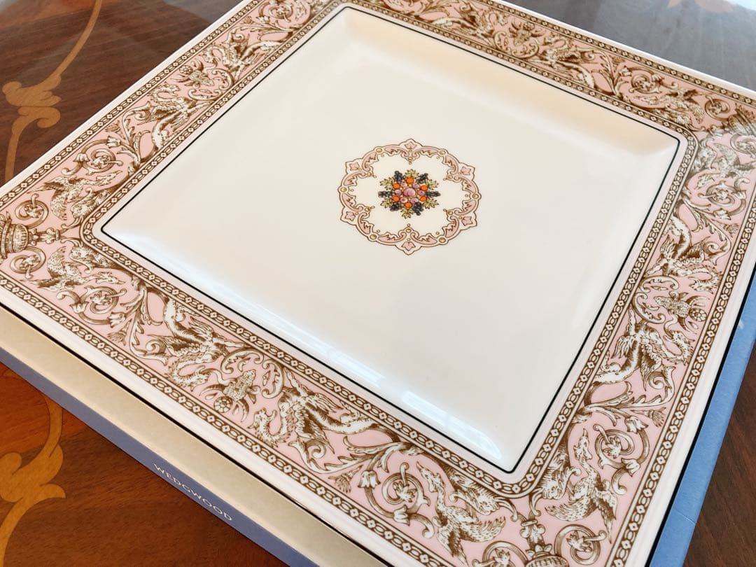 ウェッジウッド　フロレンティーン　ピンク　スクエアプレート　角皿