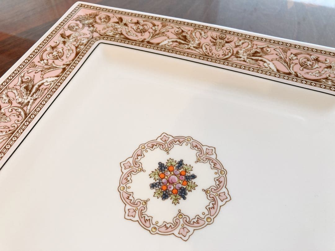 ウェッジウッド　フロレンティーン　ピンク　スクエアプレート　角皿