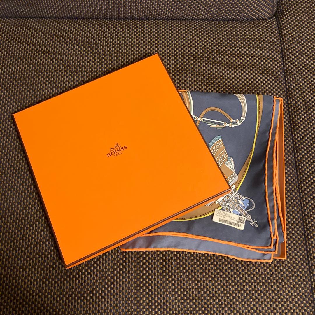 エルメス　カレ90 ステイトリー・ホイールズ