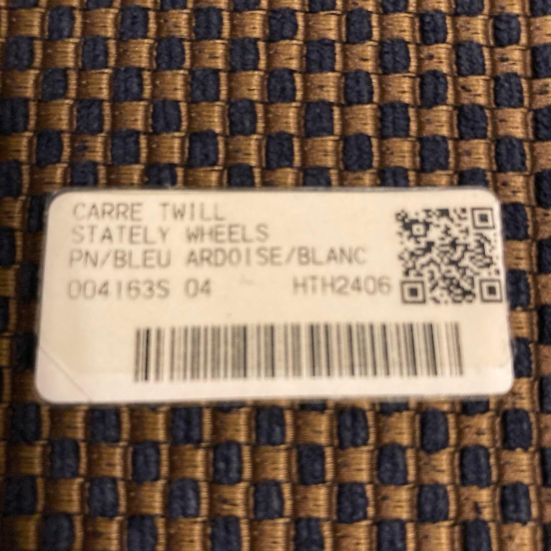 エルメス　カレ90 ステイトリー・ホイールズ