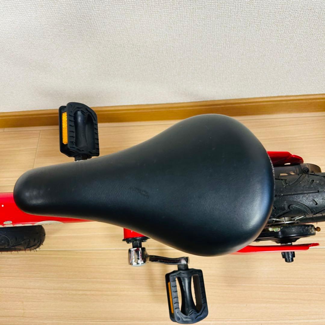 へんしんバイク12インチ レッド　赤 タイヤ溝たっぷり！