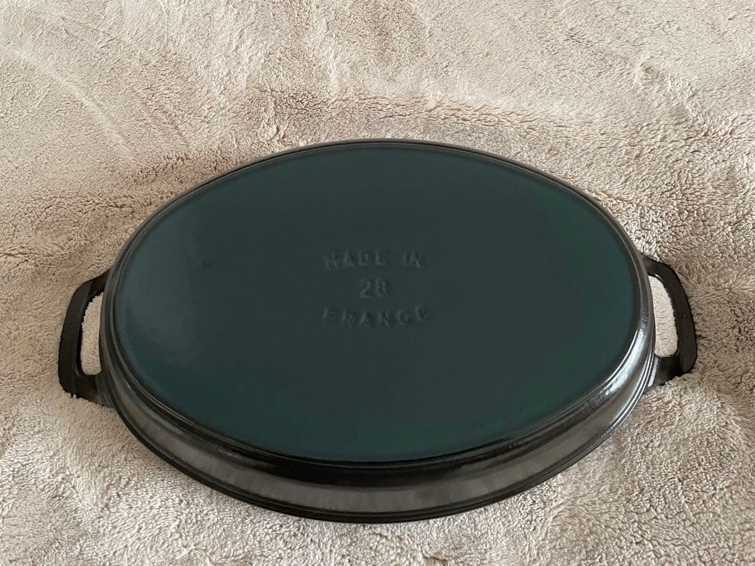 美品　staub ストウブ　スタッカブルディッシュ　28cm オーバル　黒