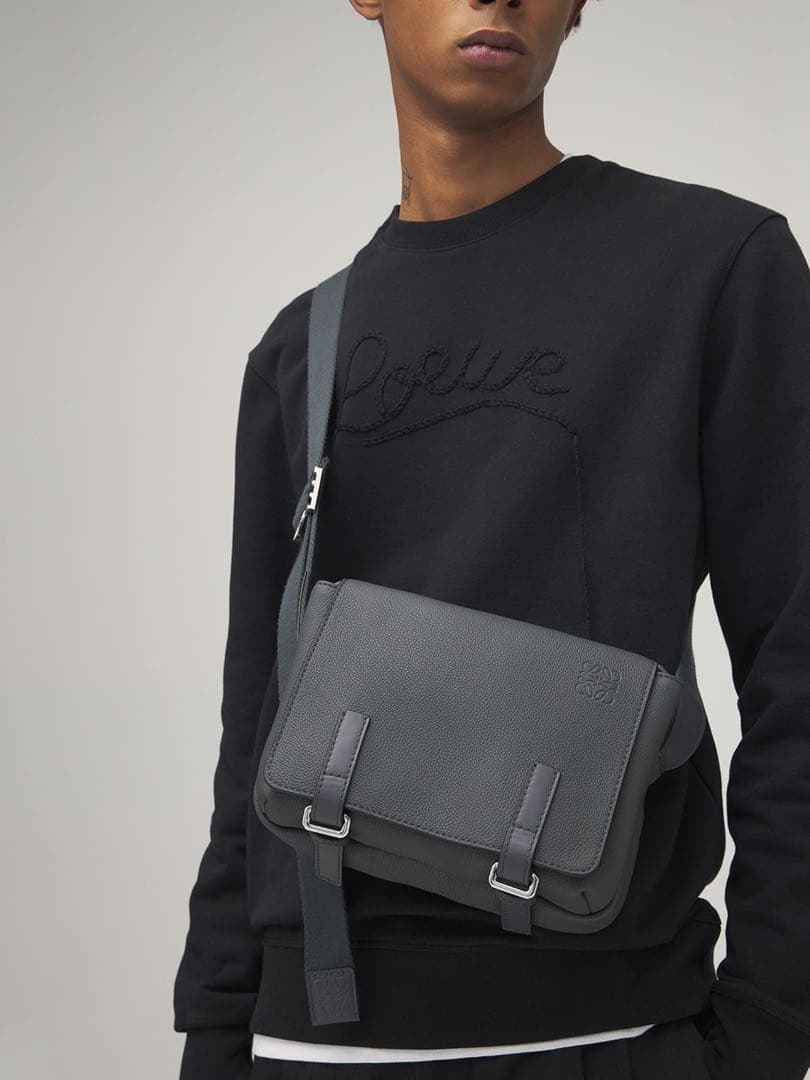 【ヴィルつてと】LOEWE ロエベ ミリタリー メッセンジャーバッグ XS