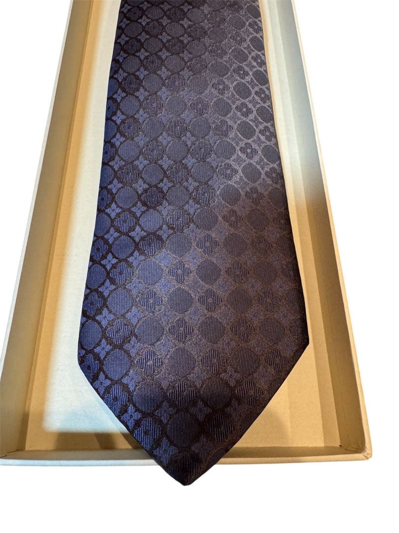 LOUIS VUITTON ダークブラウン ネクタイ