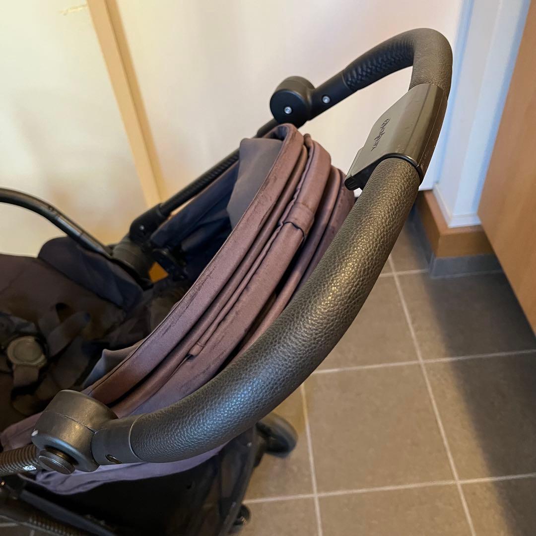 CYBEX メリオカーボン　ブラック折りたたみ式※訳あり