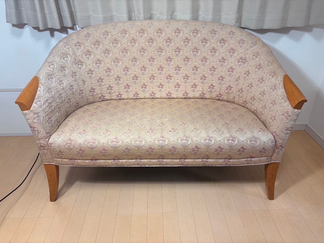 クラシック　花柄　2人掛けソファ