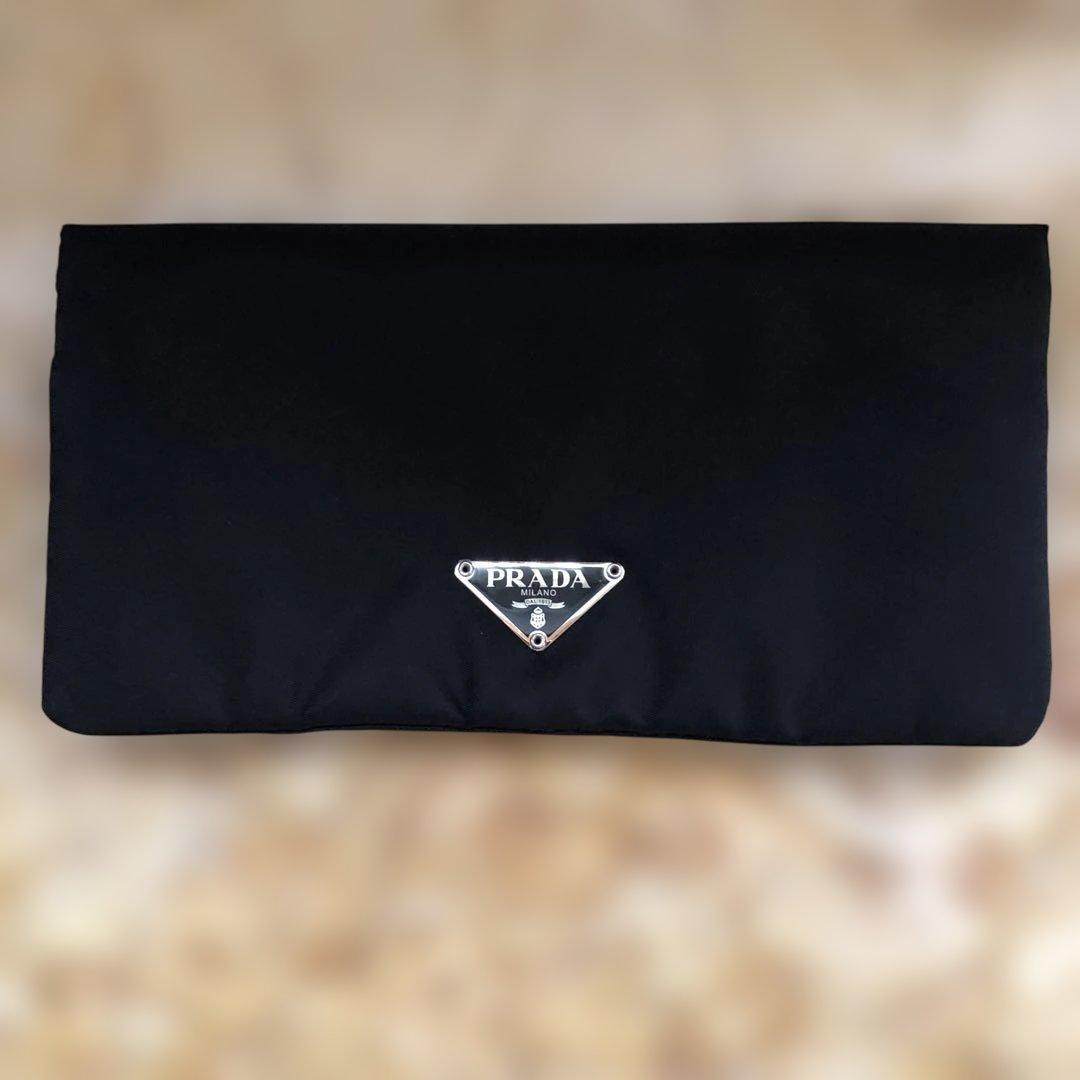 PRADAプラダポーチ