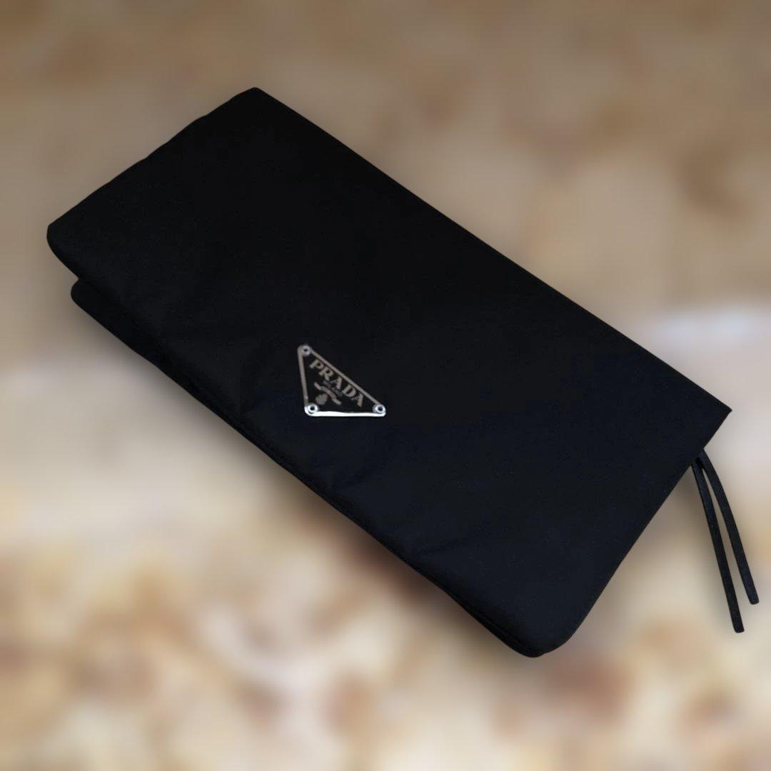 PRADAプラダポーチ