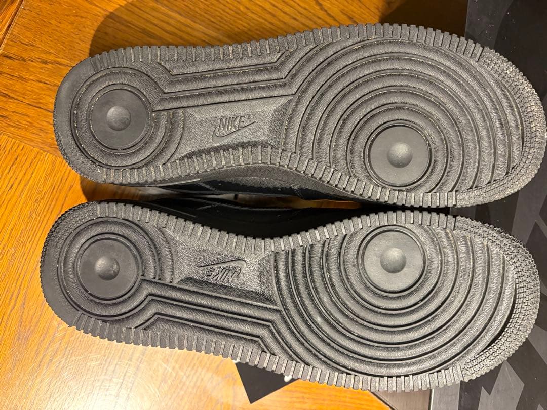 靴 nike air force1 supreme