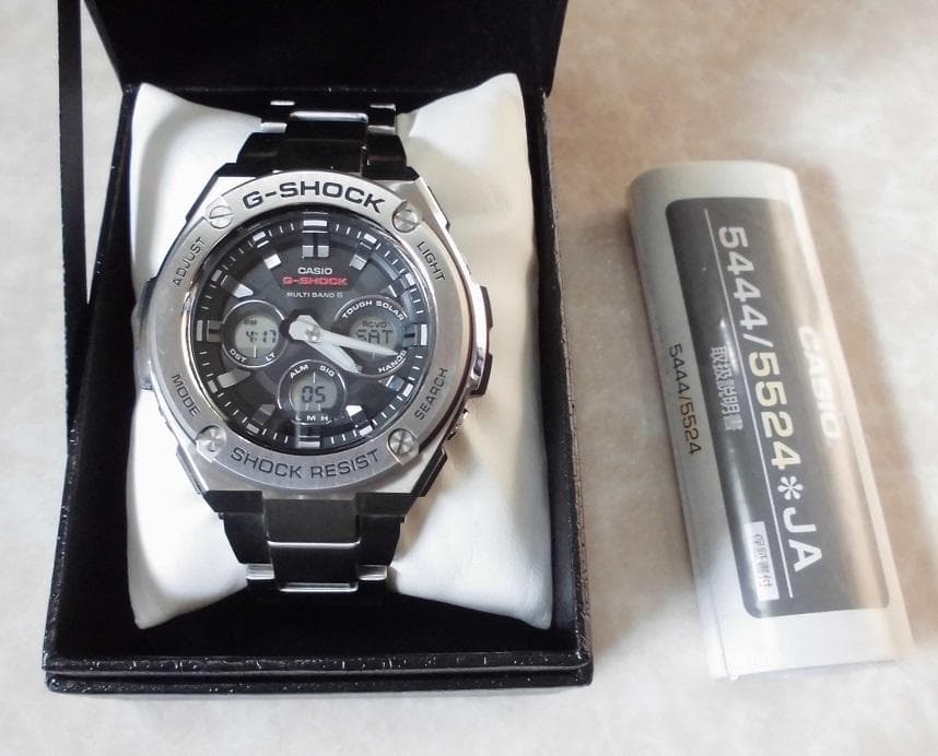 極美品！箱取説付 カシオ Gショック GST-W310D-1AJF 電波ソーラー