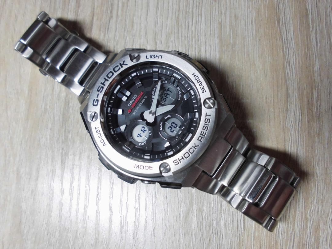 極美品！箱取説付 カシオ Gショック GST-W310D-1AJF 電波ソーラー