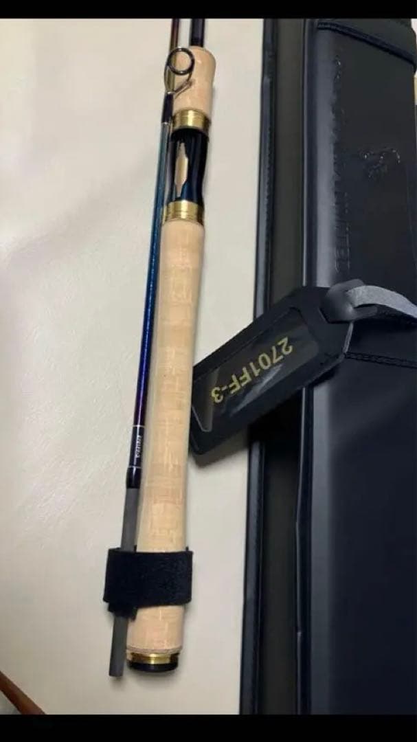 使用1度　極美品　最終価格　ワールドシャウラ リミテッド　2701ff-3