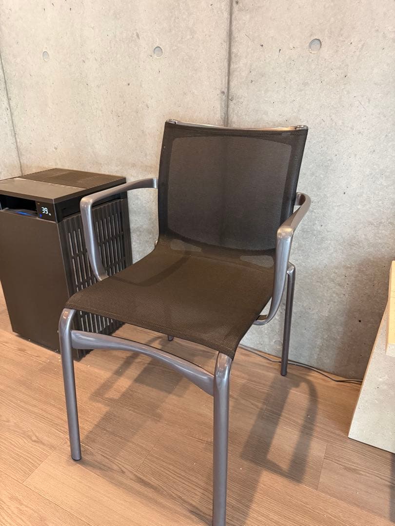 定価12万Cassina ixc.　Alias　ハイフレーム　アームチェア