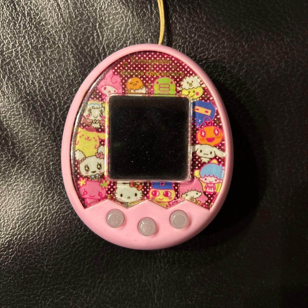 Tamagotchi m!x サンリオキャラクターズ　たまごっちみくす