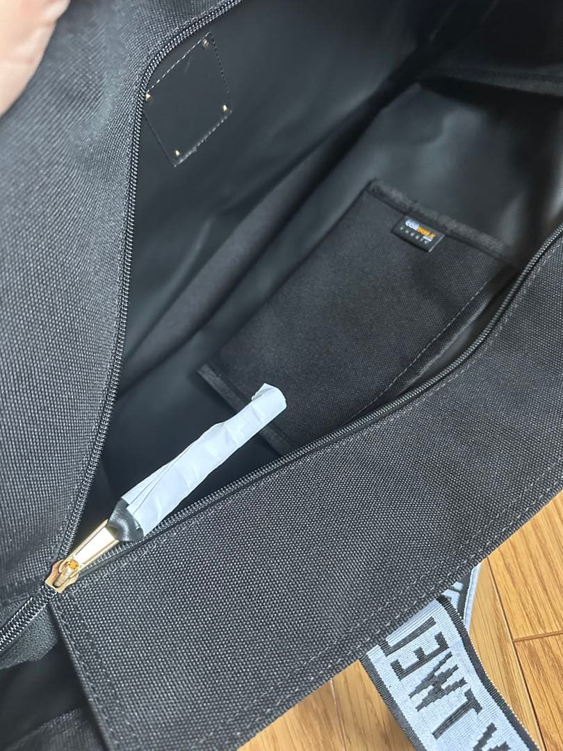 値下　V12 ブラックトートバッグ 新品未使用